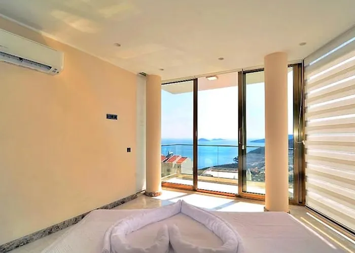 Kiziltas 4 Bedroom Seaview With Private Pool Villa