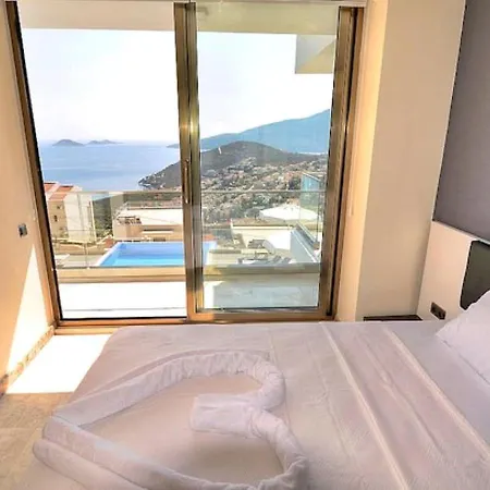 Kiziltas 4 Bedroom Seaview With Private Pool ヴィラ カルカン
